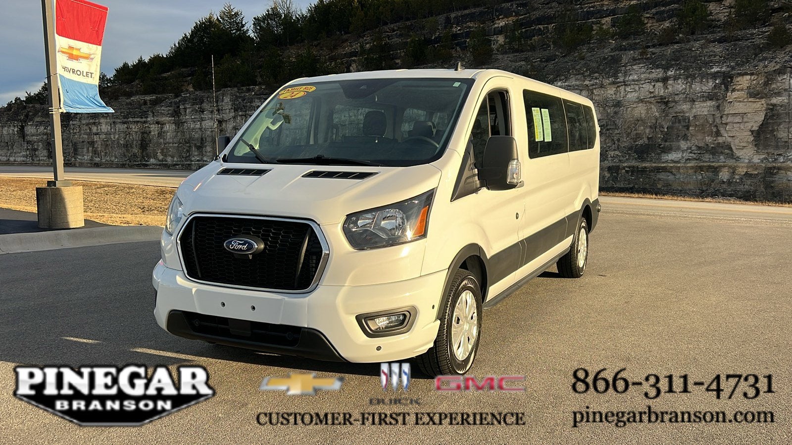 2024 Ford Transit Passenger Wagon XL