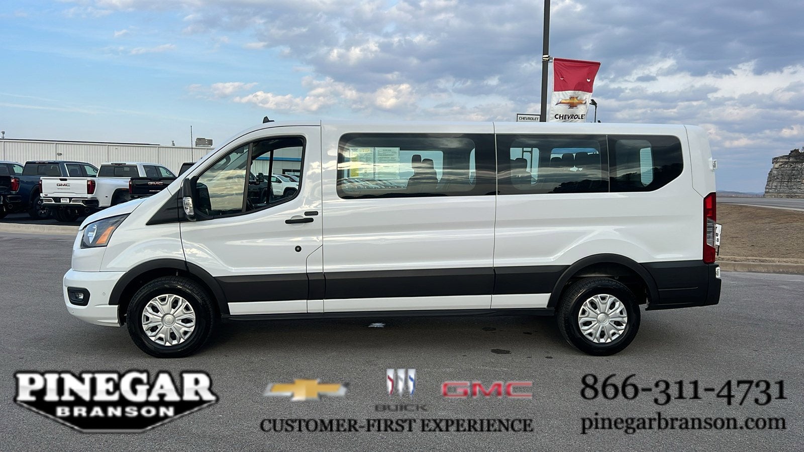 2023 Ford Transit Passenger Wagon XL