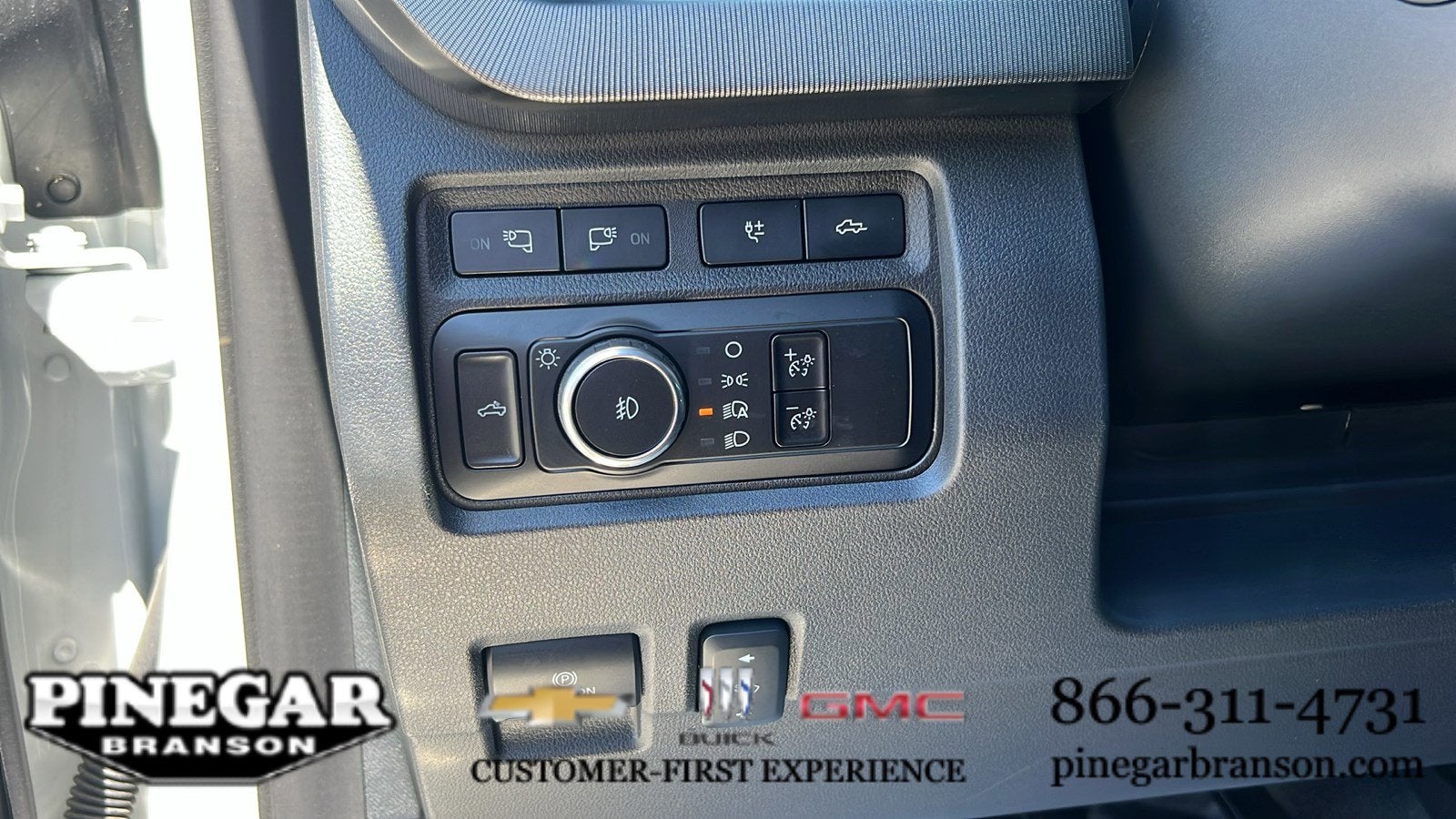 2024 Ford Super Duty F-350 SRW XL