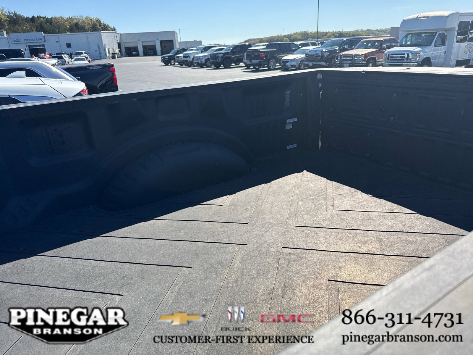 2024 Ford Super Duty F-350 SRW XL