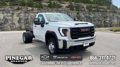 2026 GMC Sierra 3500 HD Chassis Cab Pro