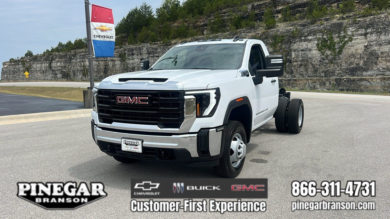 2026 GMC Sierra 3500 HD Chassis Cab Pro