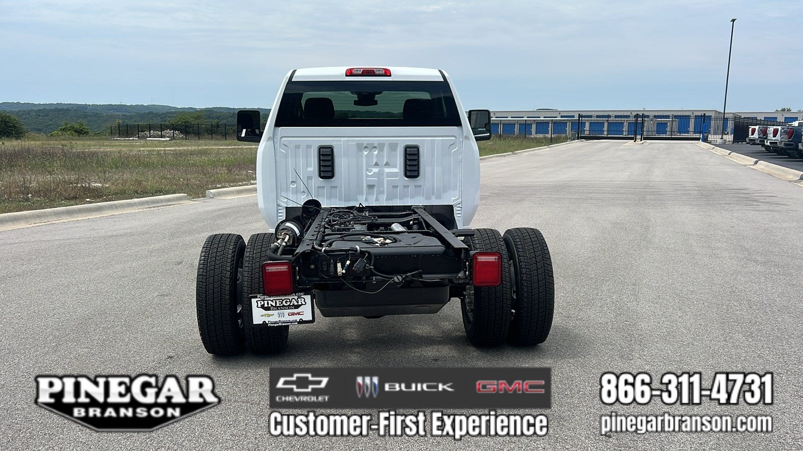 2026 GMC Sierra 3500 HD Chassis Cab Pro