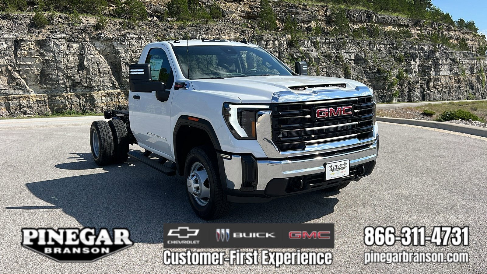 2026 GMC Sierra 3500 HD Chassis Cab Pro