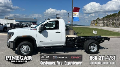 2026 GMC Sierra 3500 HD Chassis Cab Pro