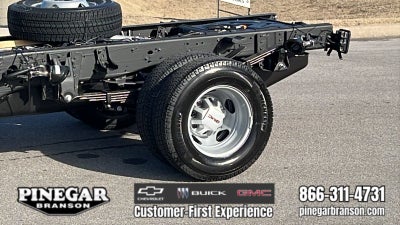 2026 GMC Sierra 3500 HD Chassis Cab Pro