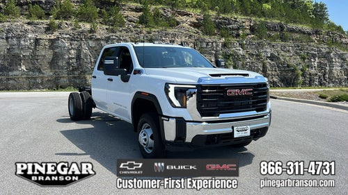 2026 GMC Sierra 3500 HD Chassis Cab Pro