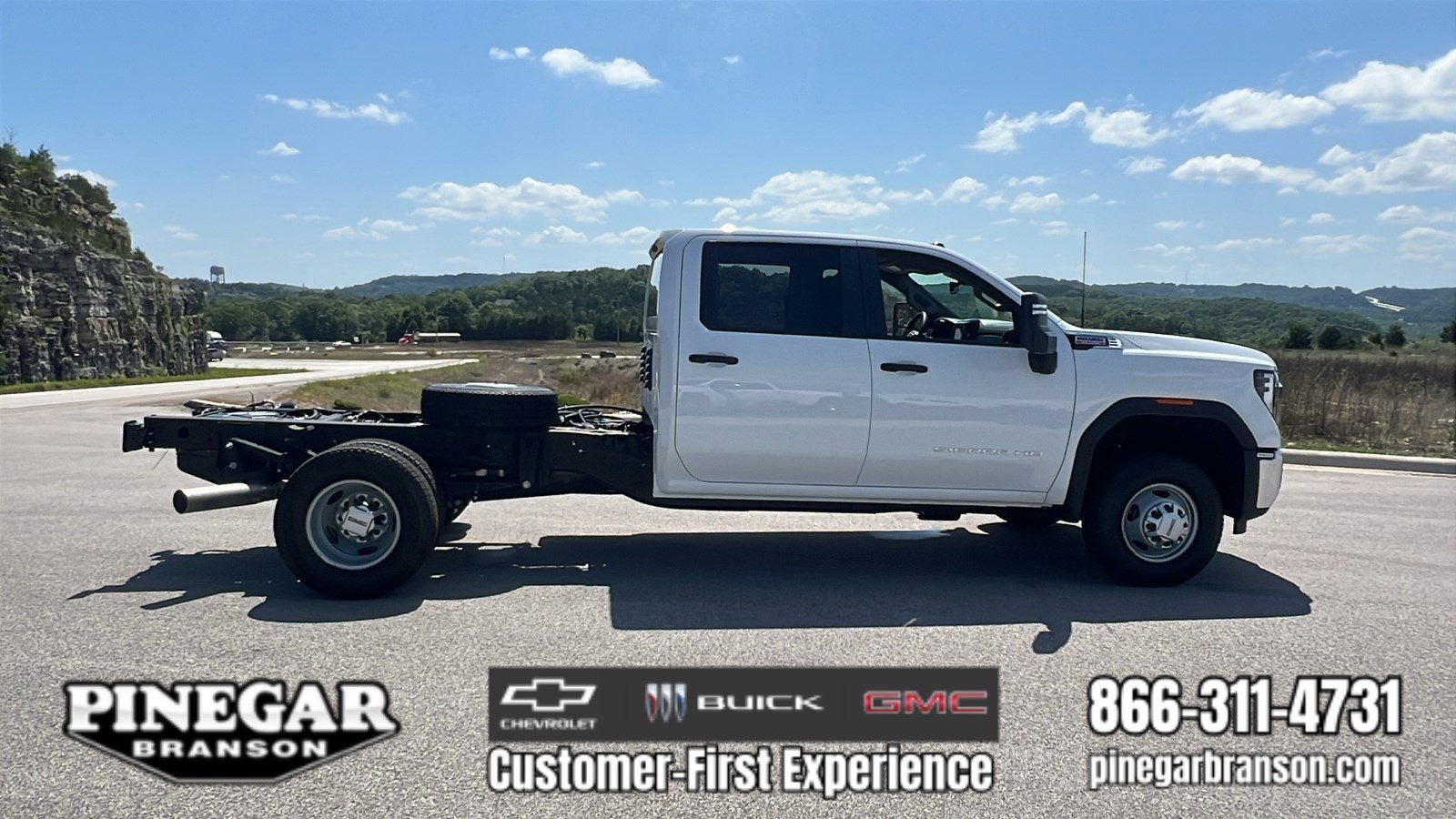 2026 GMC Sierra 3500 HD Chassis Cab Pro