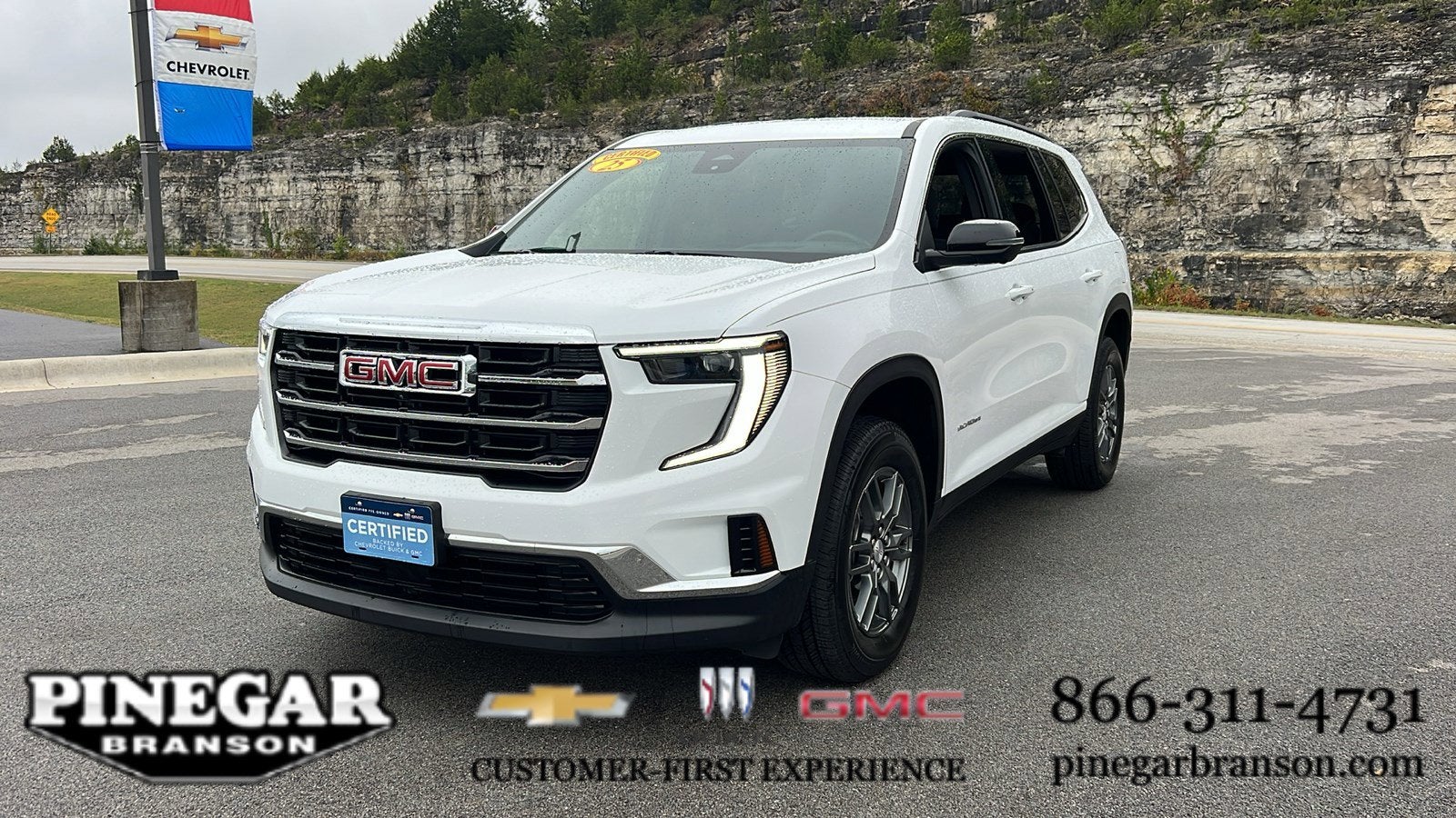 2025 GMC Acadia Elevation