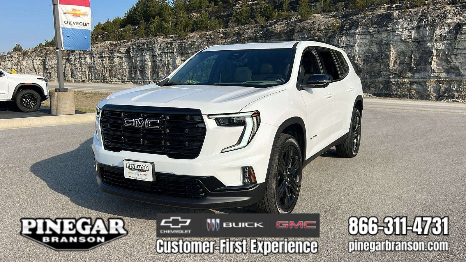 2026 GMC Acadia Elevation