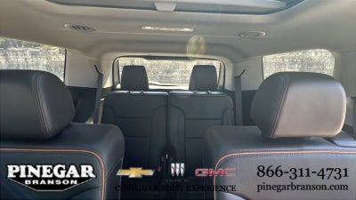2023 GMC Acadia AT4