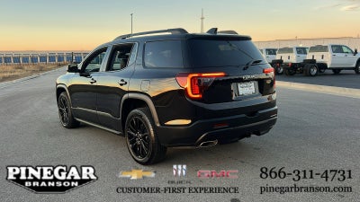 2023 GMC Acadia SLT