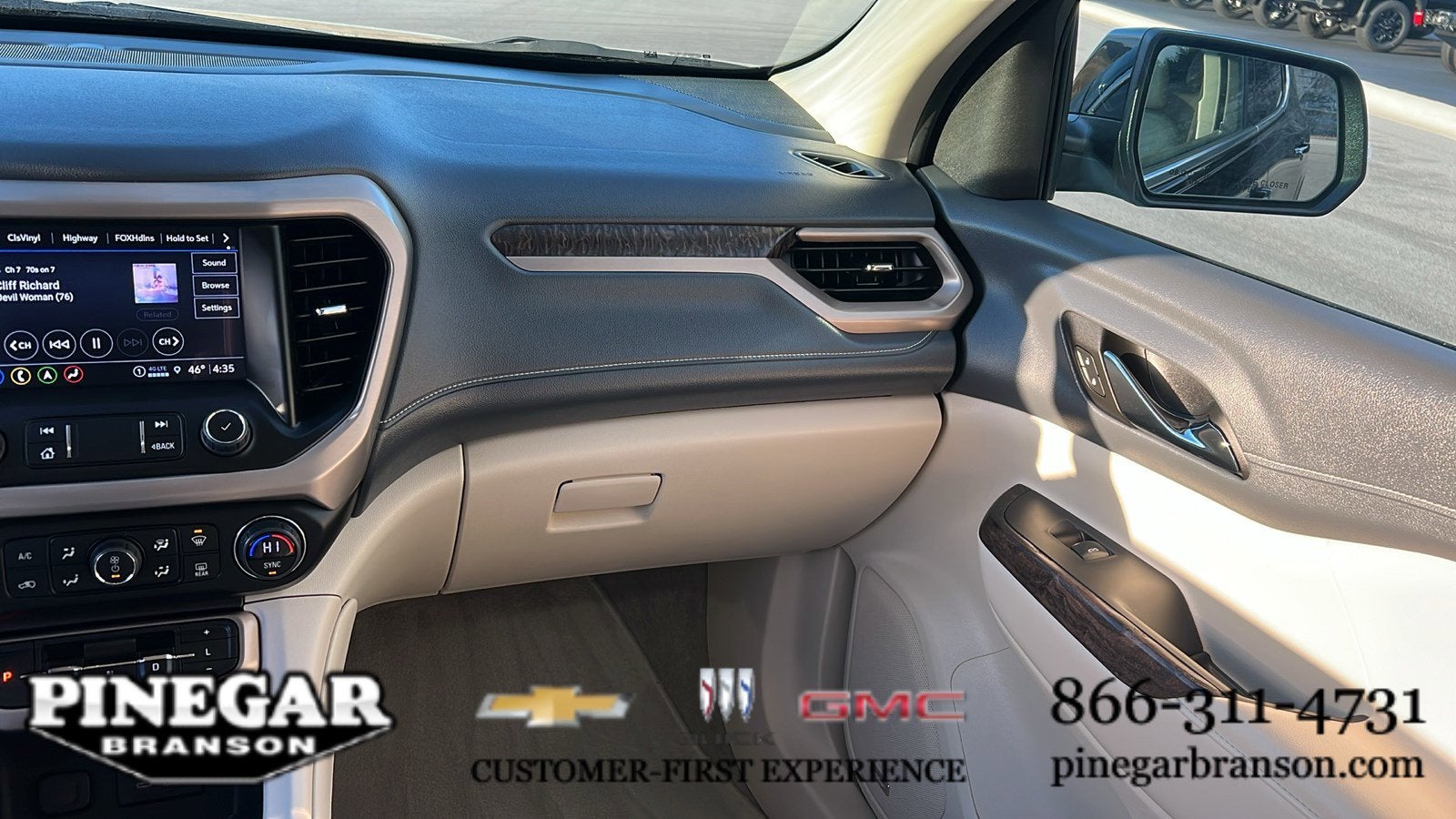 2023 GMC Acadia Denali