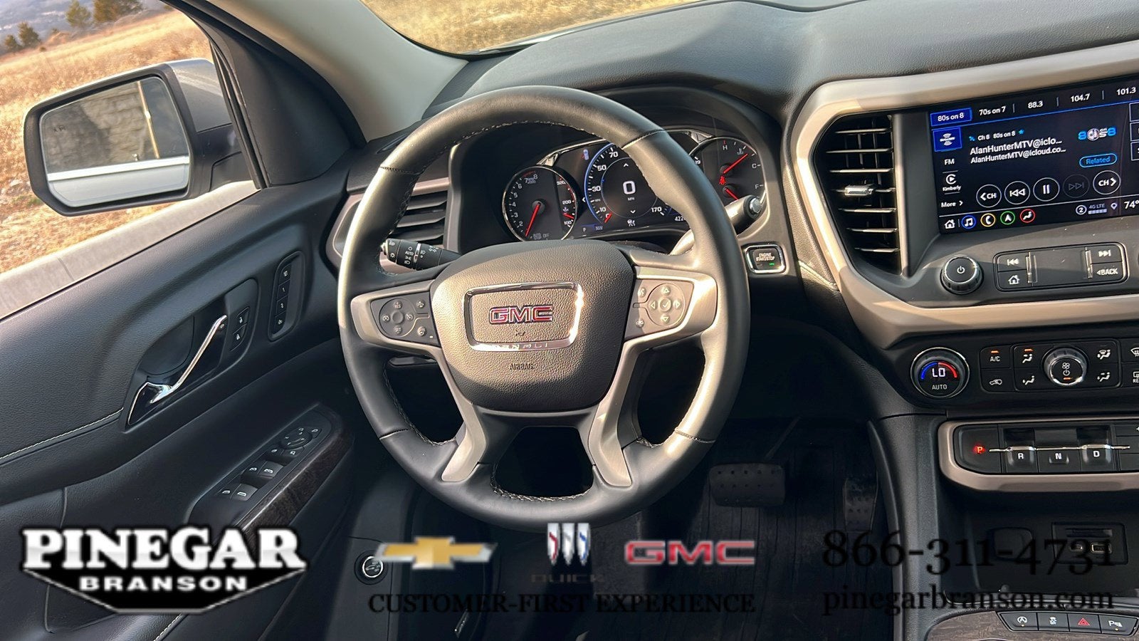2023 GMC Acadia Denali