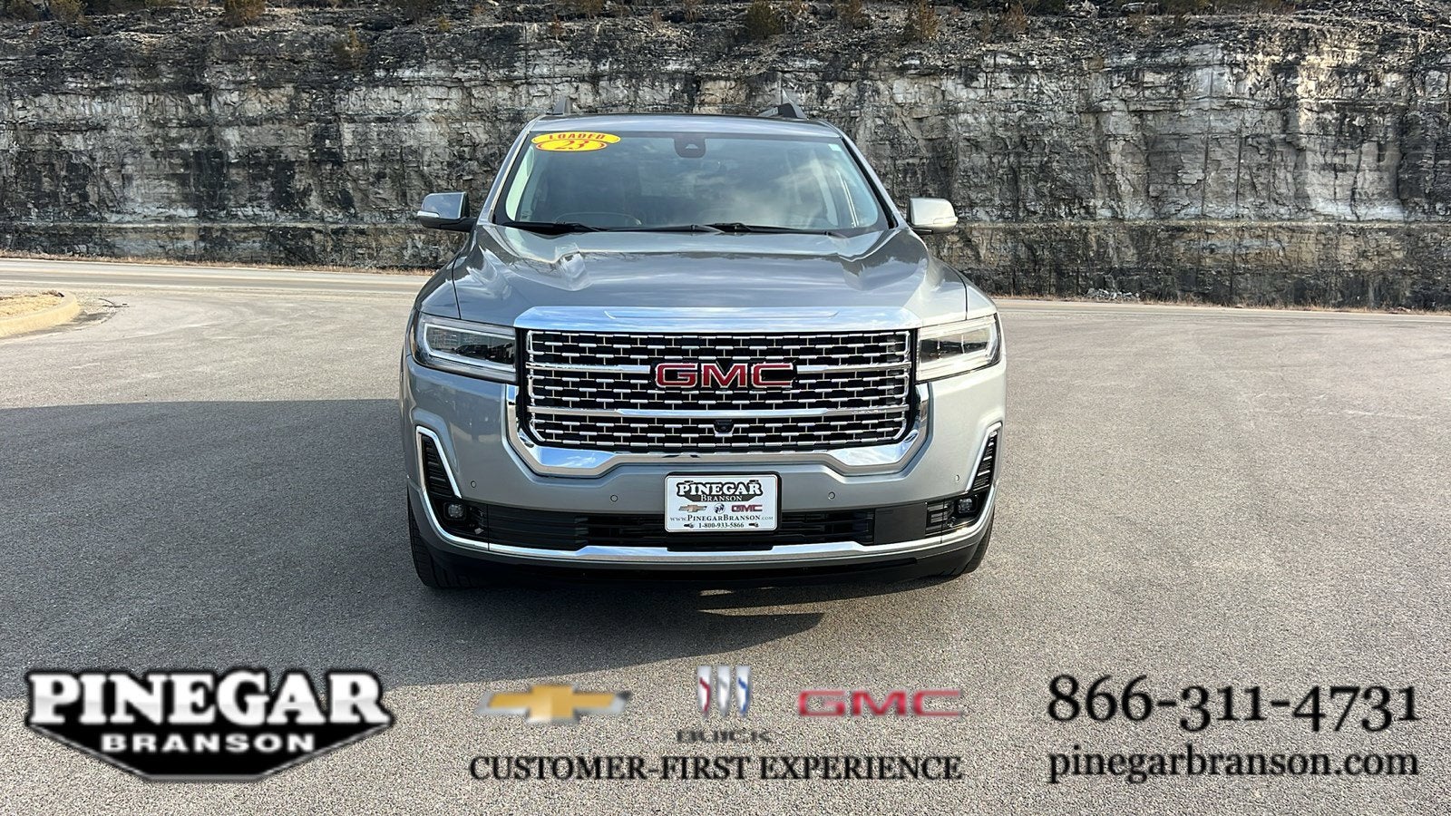 2023 GMC Acadia Denali