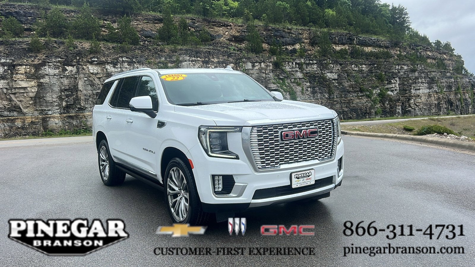 2022 GMC Yukon 4WD Denali's photo
