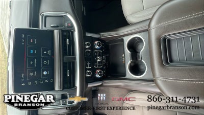 2023 GMC Yukon XL SLT