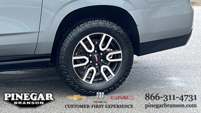 2023 GMC Yukon XL AT4