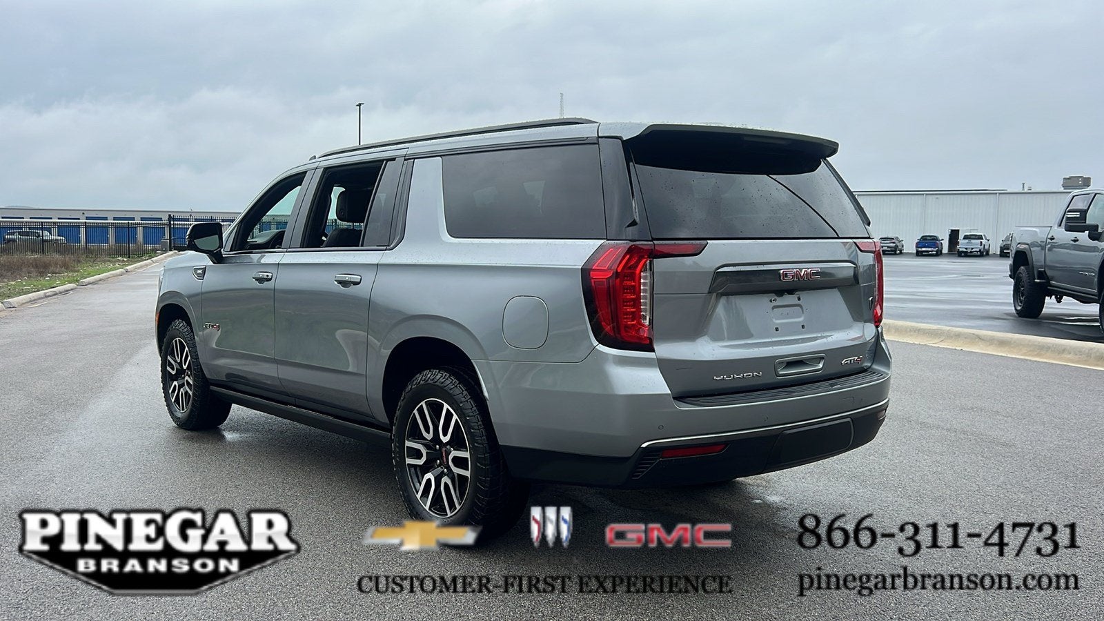 2023 GMC Yukon XL AT4