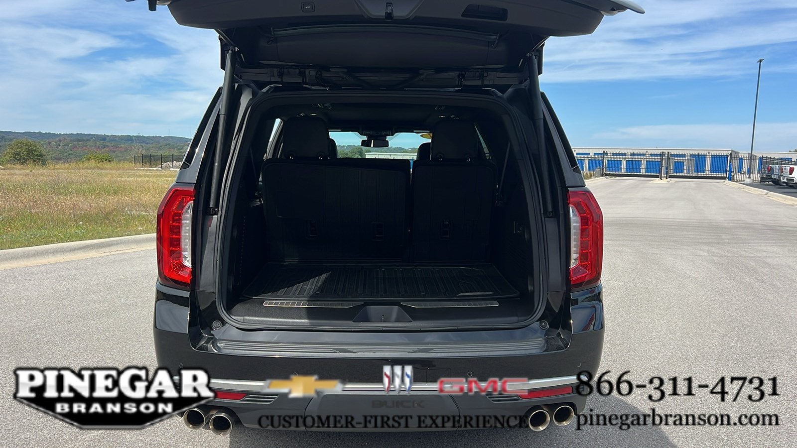 2023 GMC Yukon XL Denali