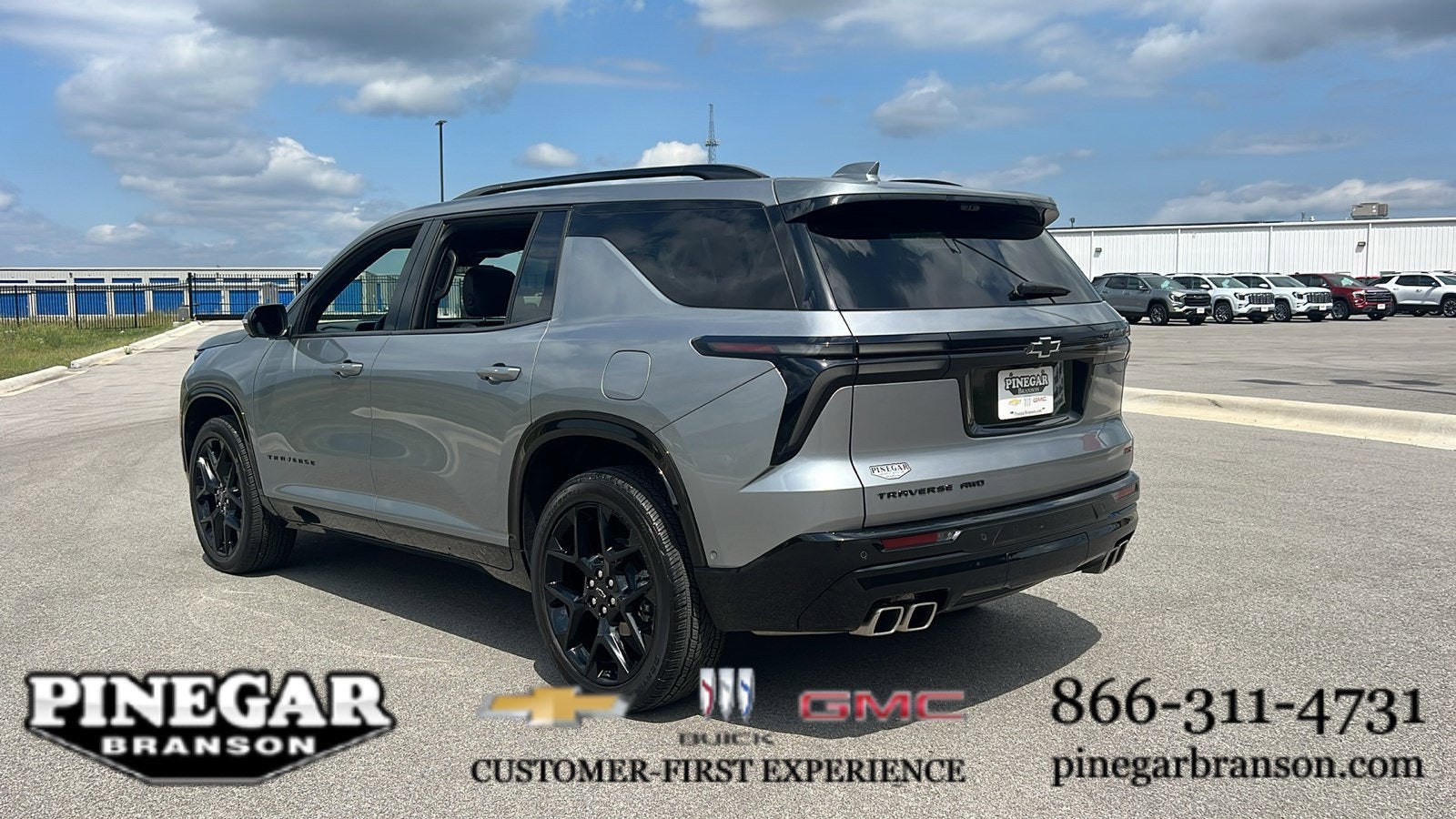 2024 Chevrolet Traverse RS