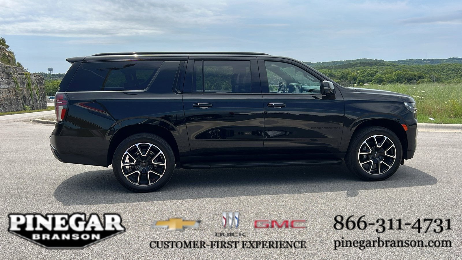 2022 Chevrolet Suburban RST