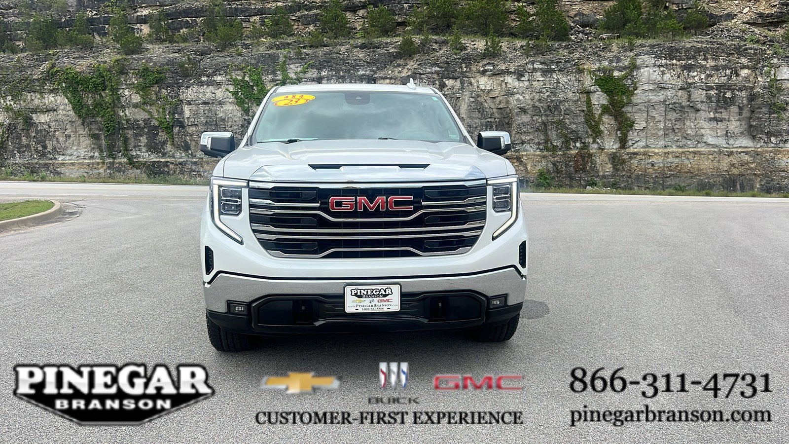 2023 GMC Sierra 1500 SLT