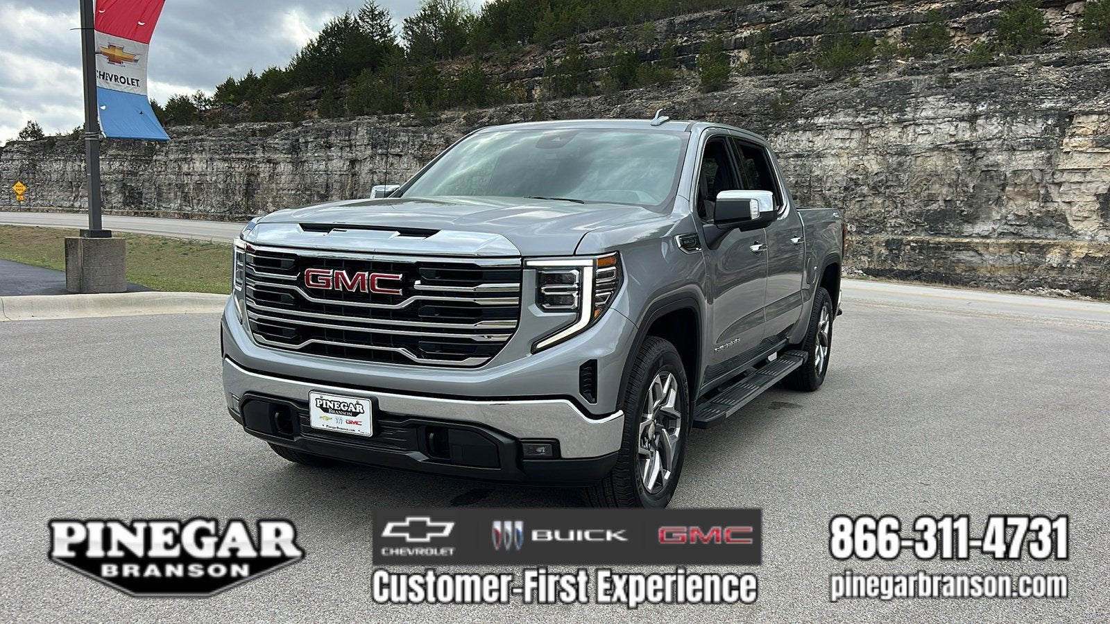 2026 GMC Sierra 1500 SLT