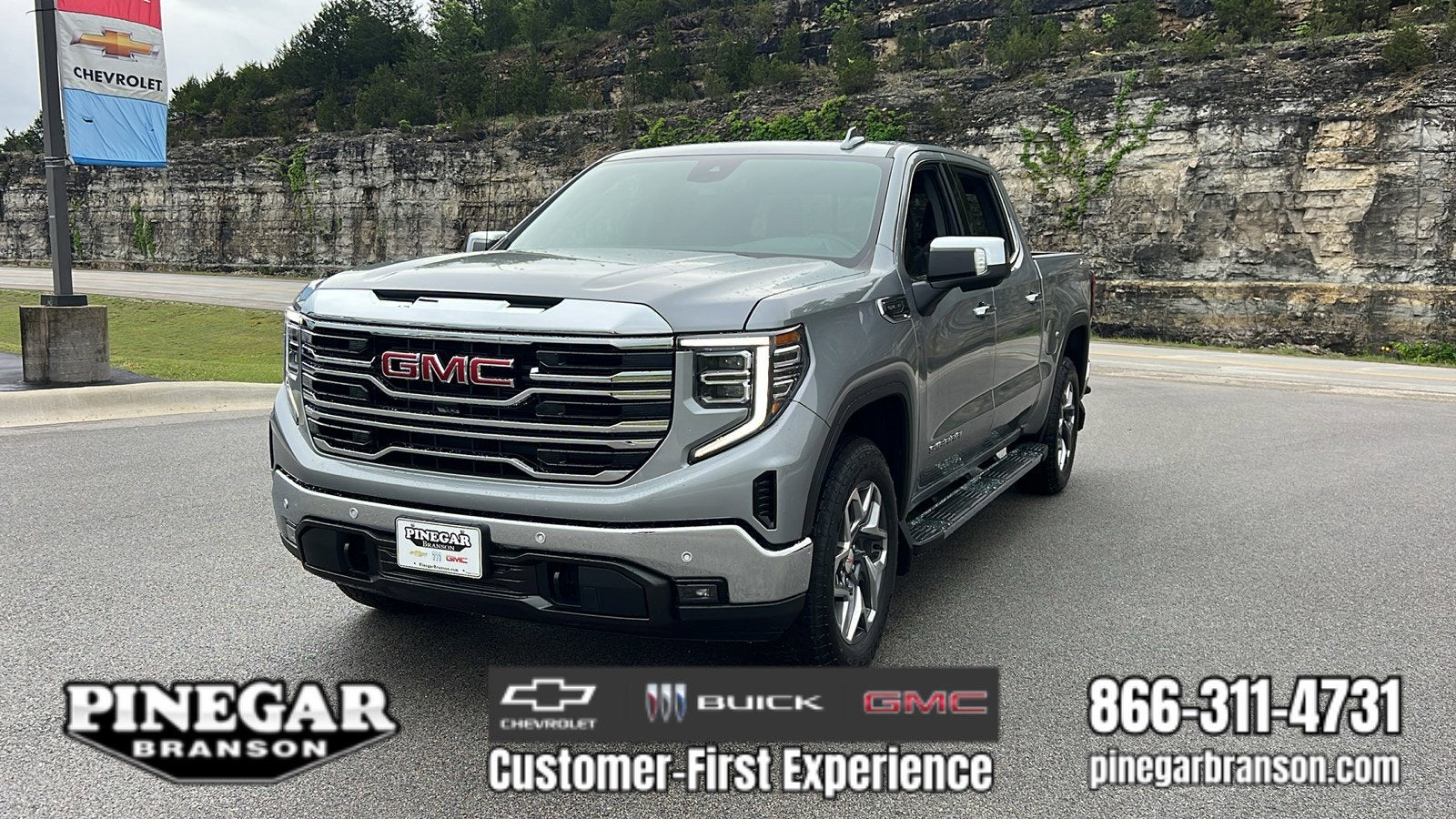 2026 GMC Sierra 1500 SLT
