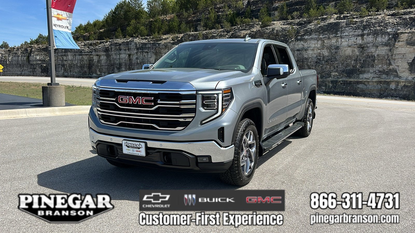 2026 GMC Sierra 1500 SLT