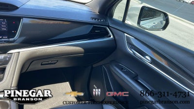 2022 Cadillac XT6 Sport