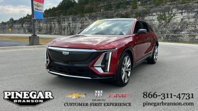 2025 Cadillac LYRIQ Luxury 3
