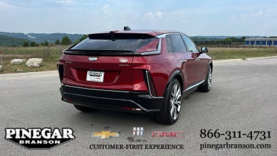 2025 Cadillac LYRIQ Luxury 3