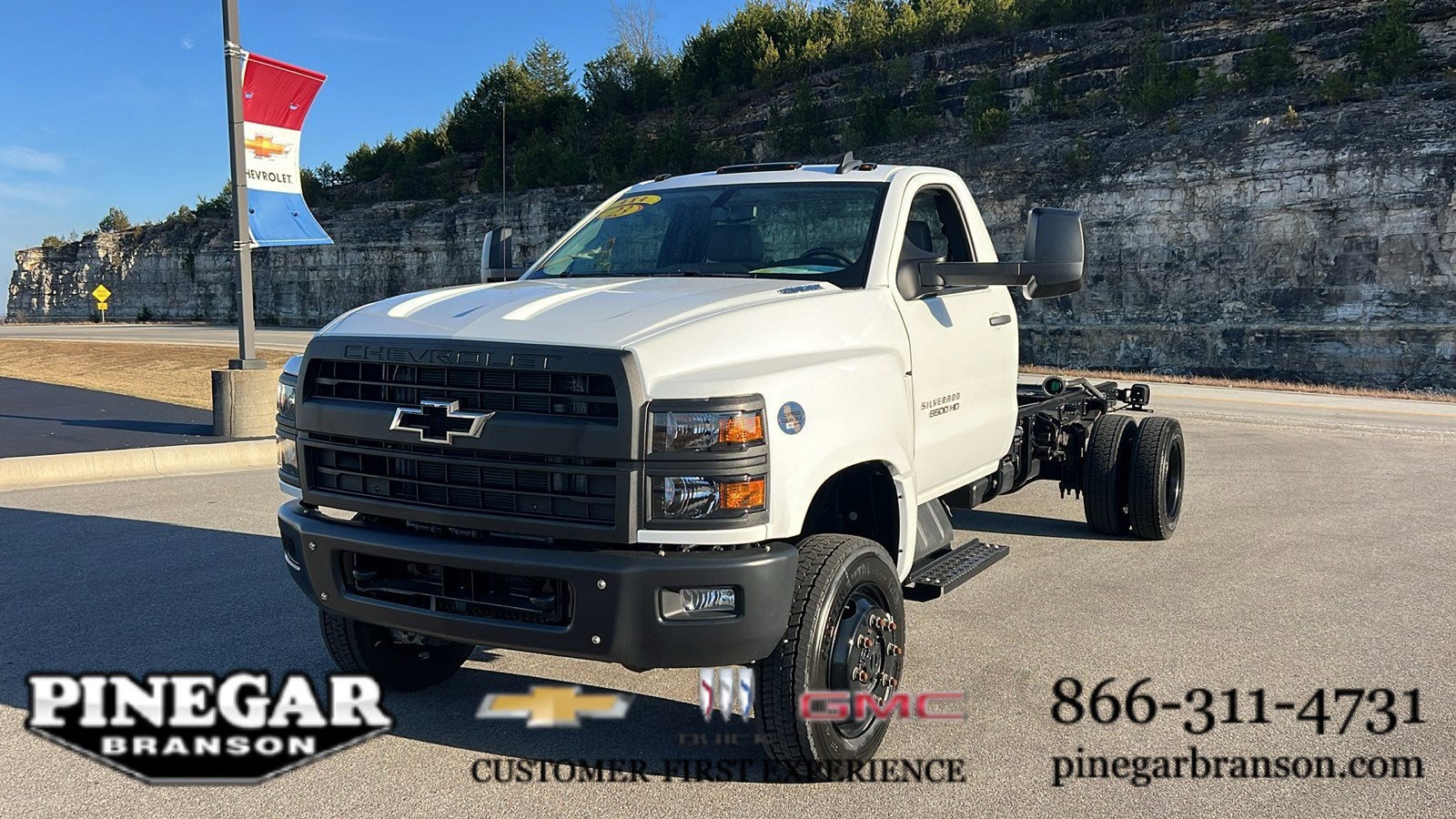 2023 Chevrolet Silverado 6500 HD Work Truck