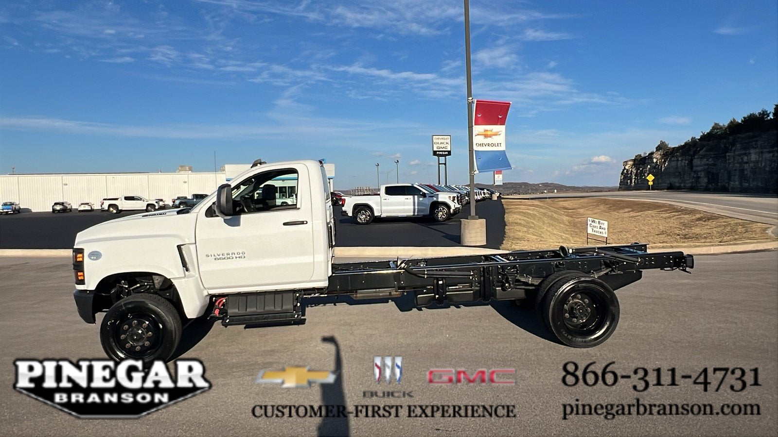 2023 Chevrolet Silverado 6500 HD Work Truck