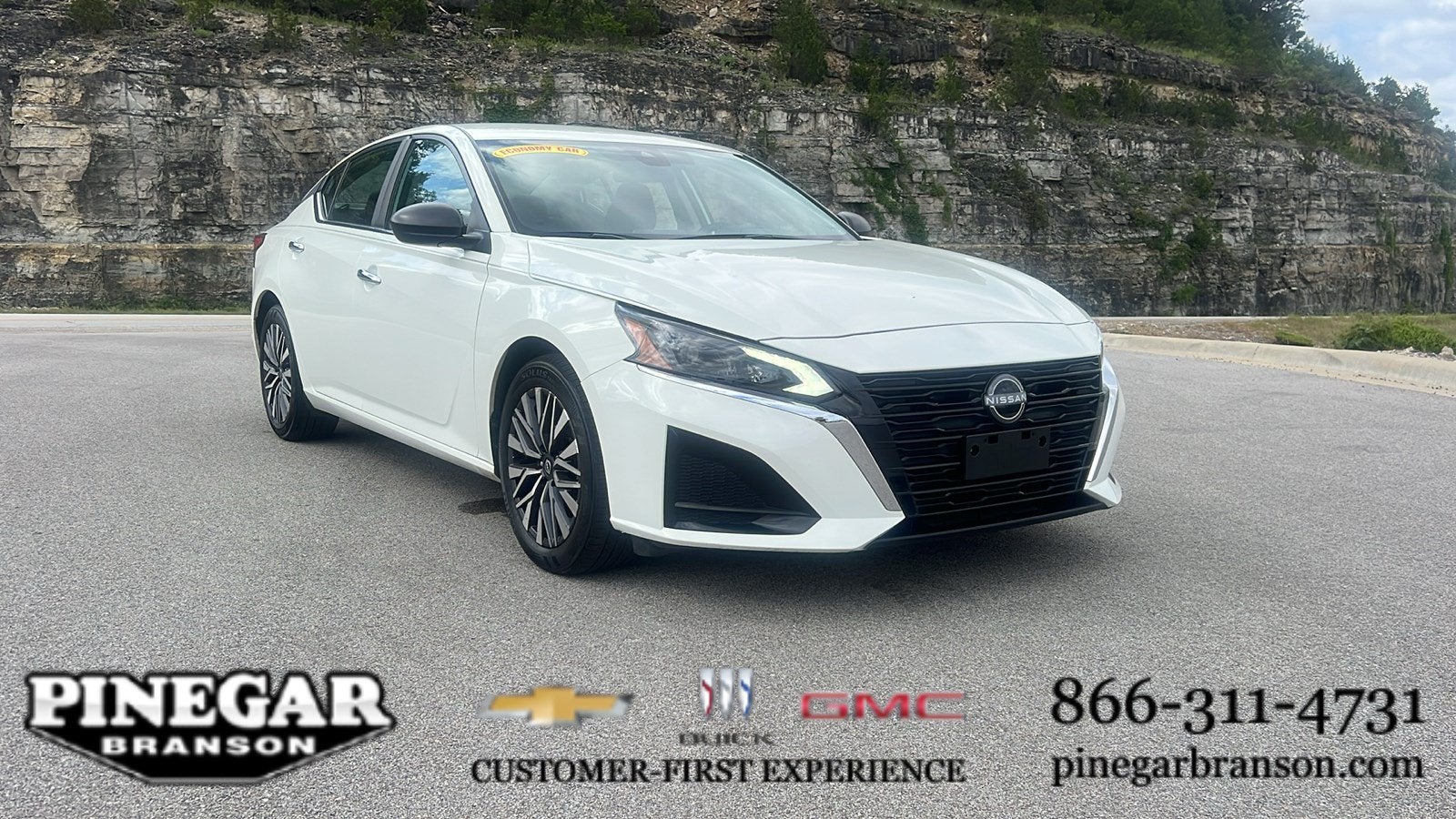 2025 Nissan Altima 2.5 SV's photo