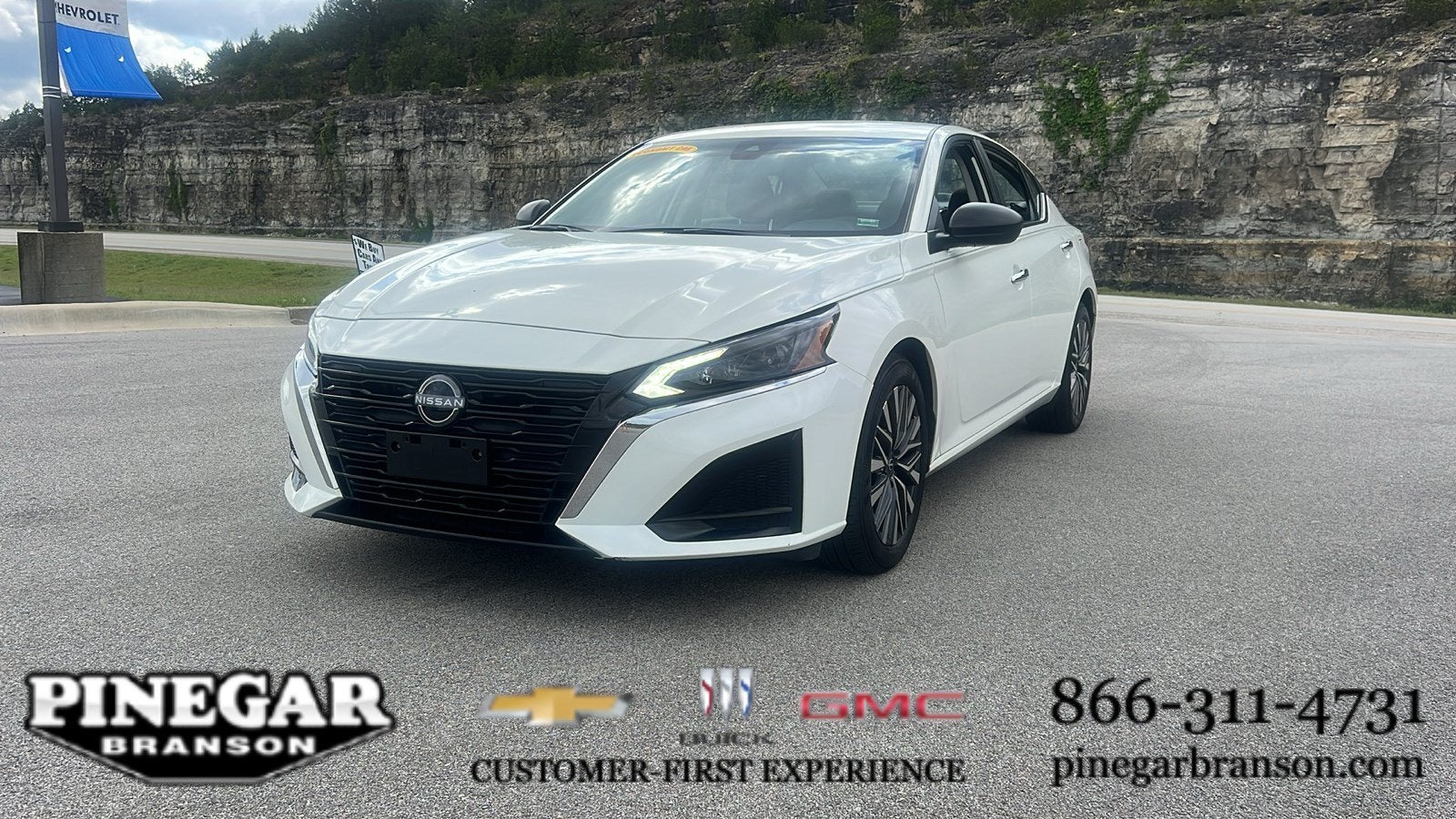 2025 Nissan Altima SV