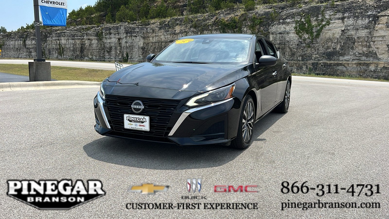 2025 Nissan Altima SV