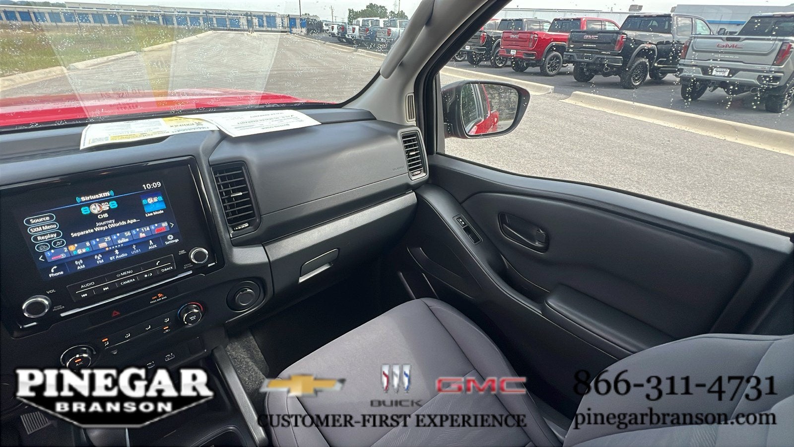 2022 Nissan Frontier S