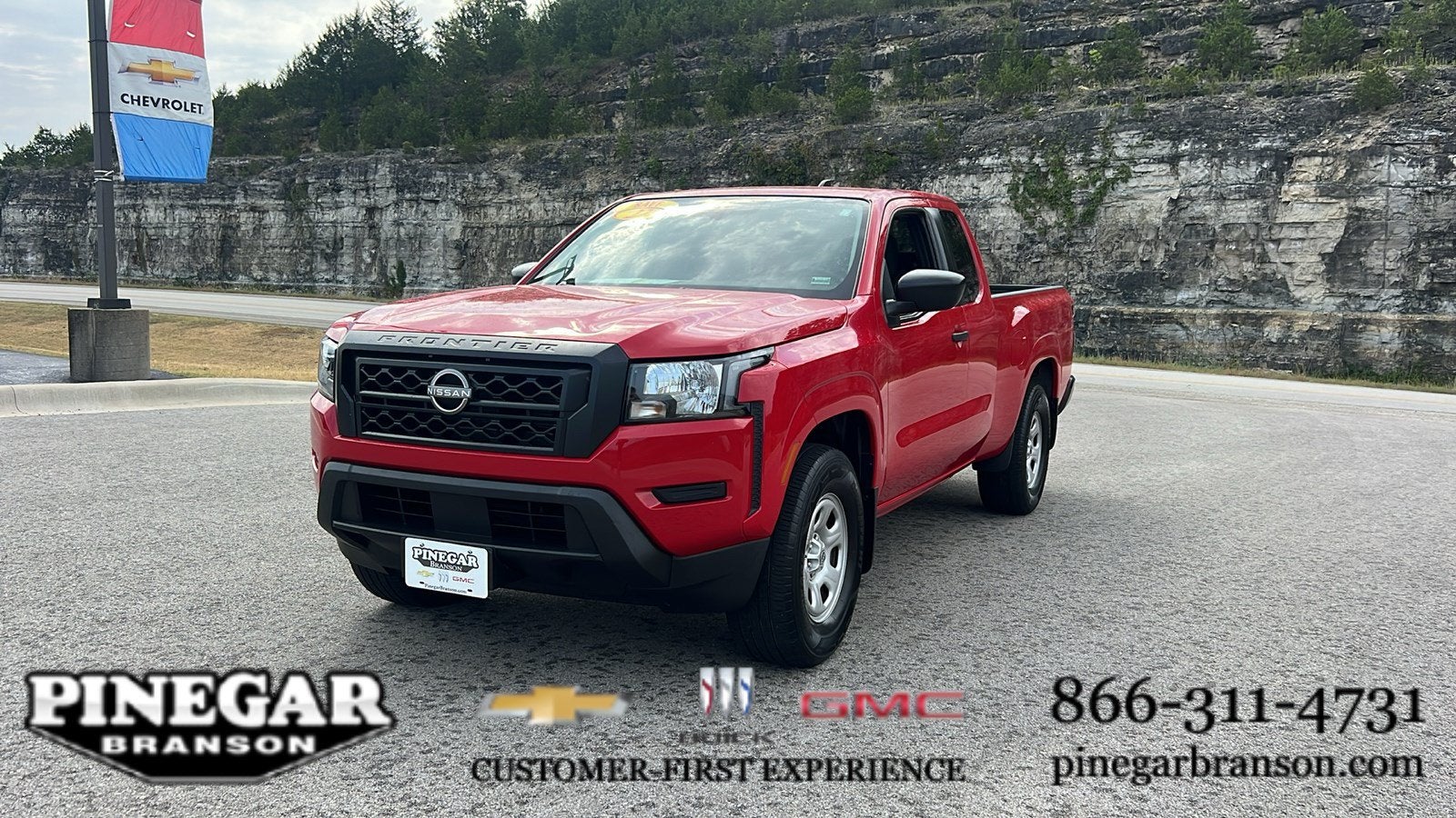 2022 Nissan Frontier S