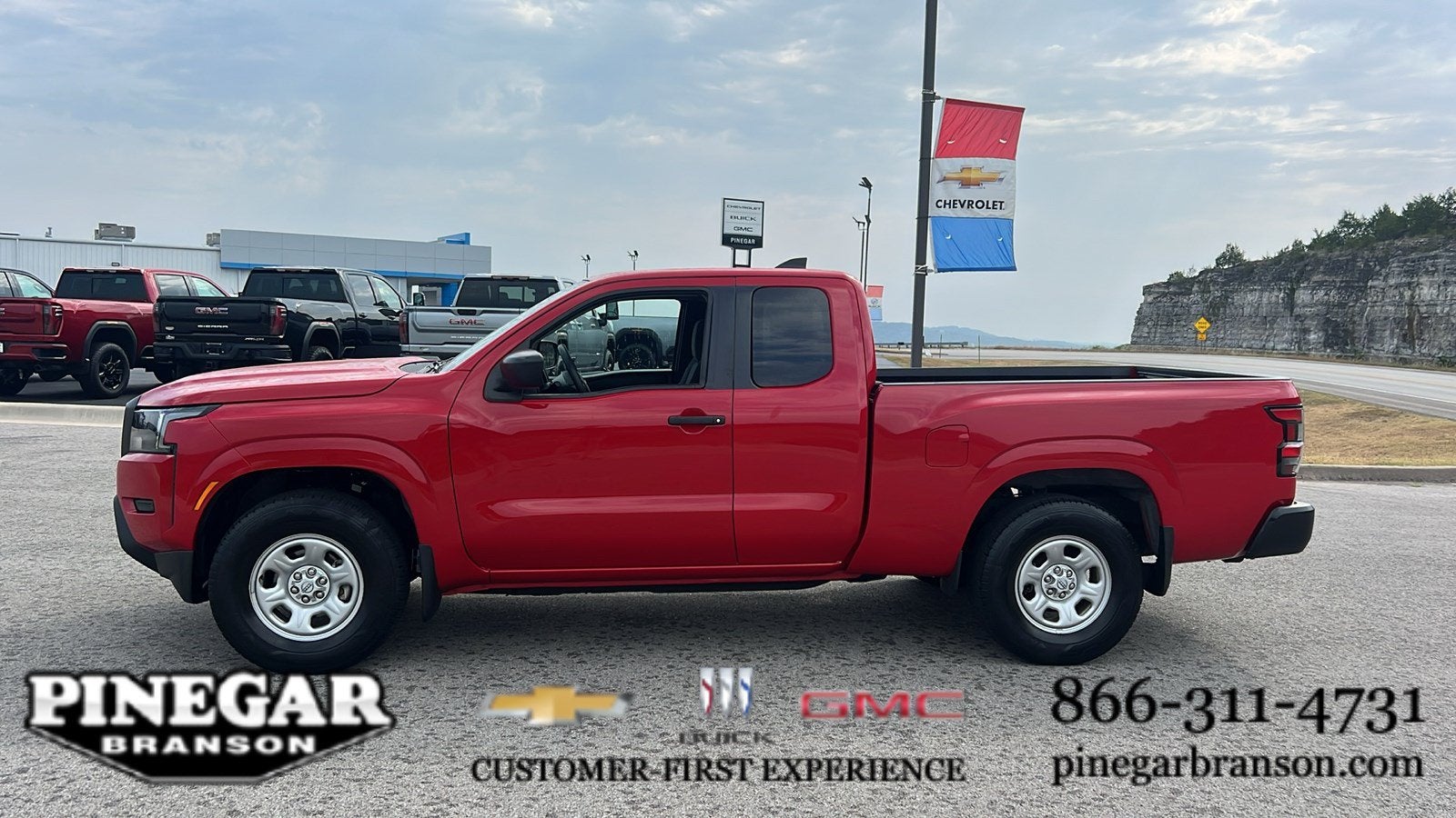 2022 Nissan Frontier S