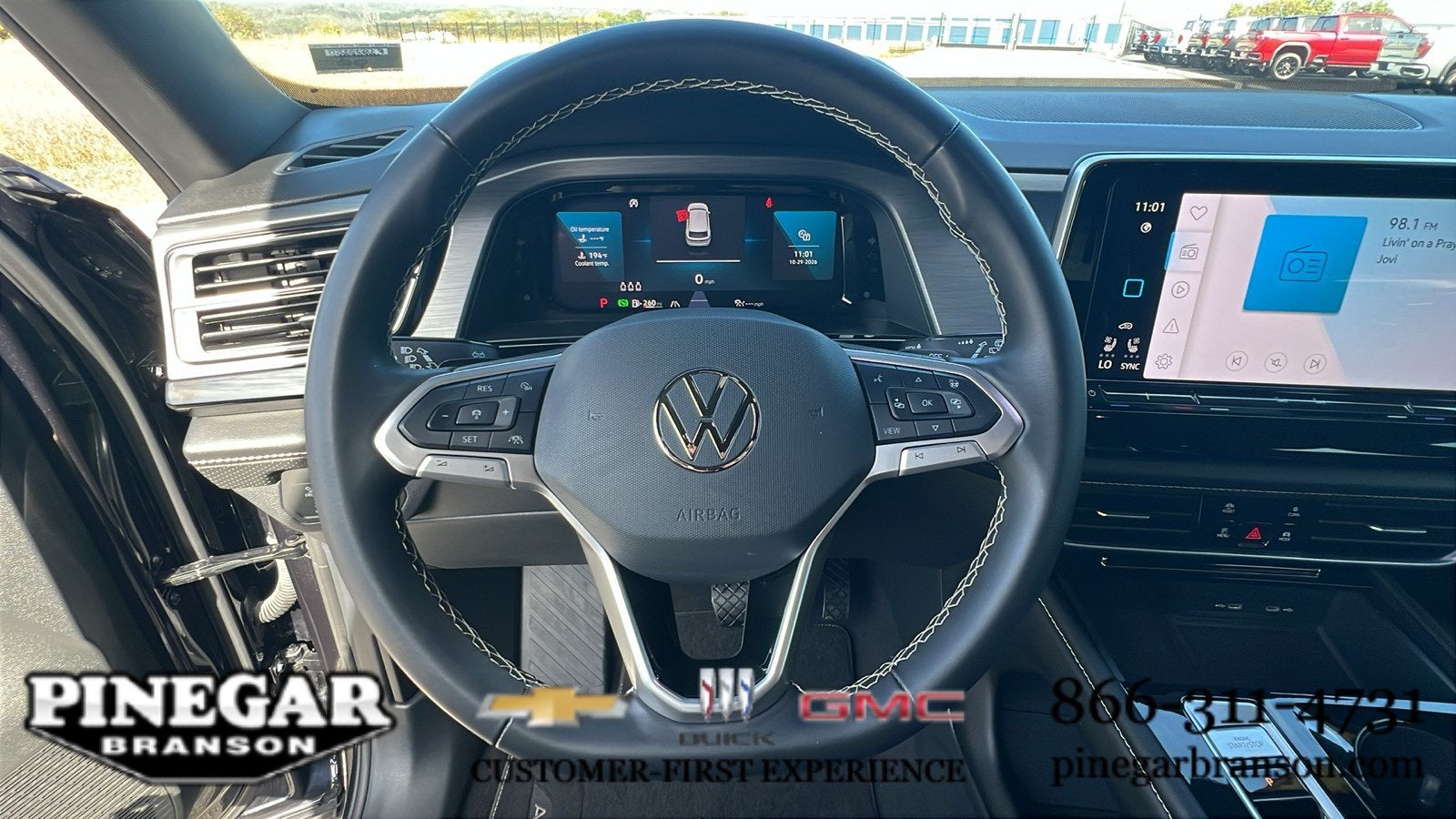 2024 Volkswagen Atlas Cross Sport 2.0T SE w/Technology