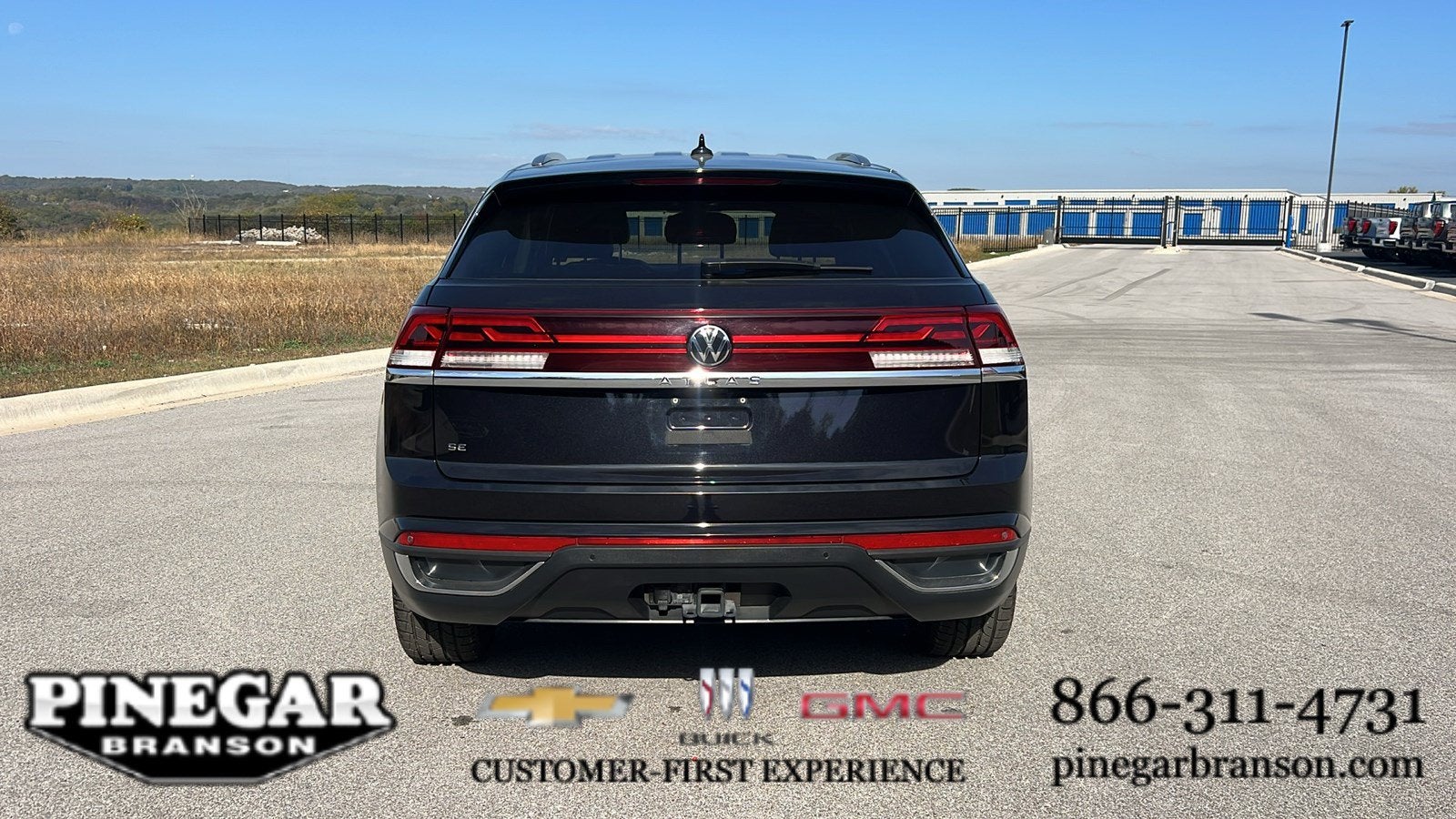 2024 Volkswagen Atlas Cross Sport 2.0T SE w/Technology