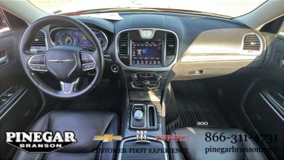 2020 Chrysler 300 Touring L