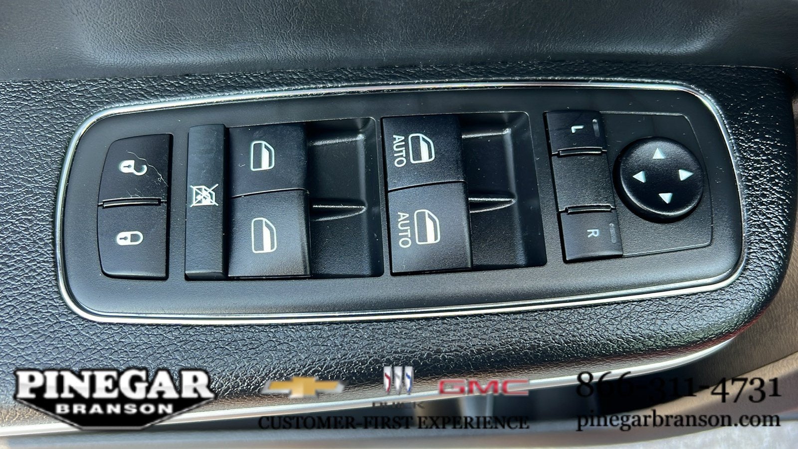 2020 Chrysler 300 Touring L