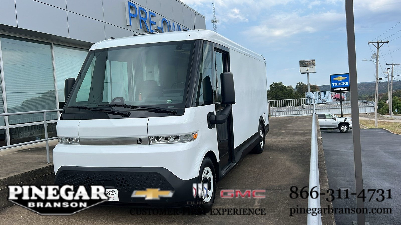 2023 BrightDrop Zevo 600 EJY