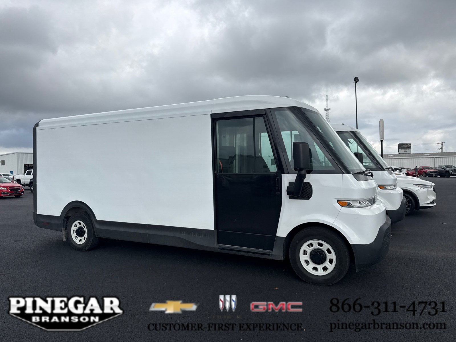 2024 BrightDrop Zevo 600 EJY