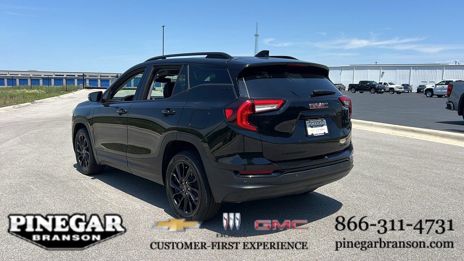 2024 GMC Terrain SLT