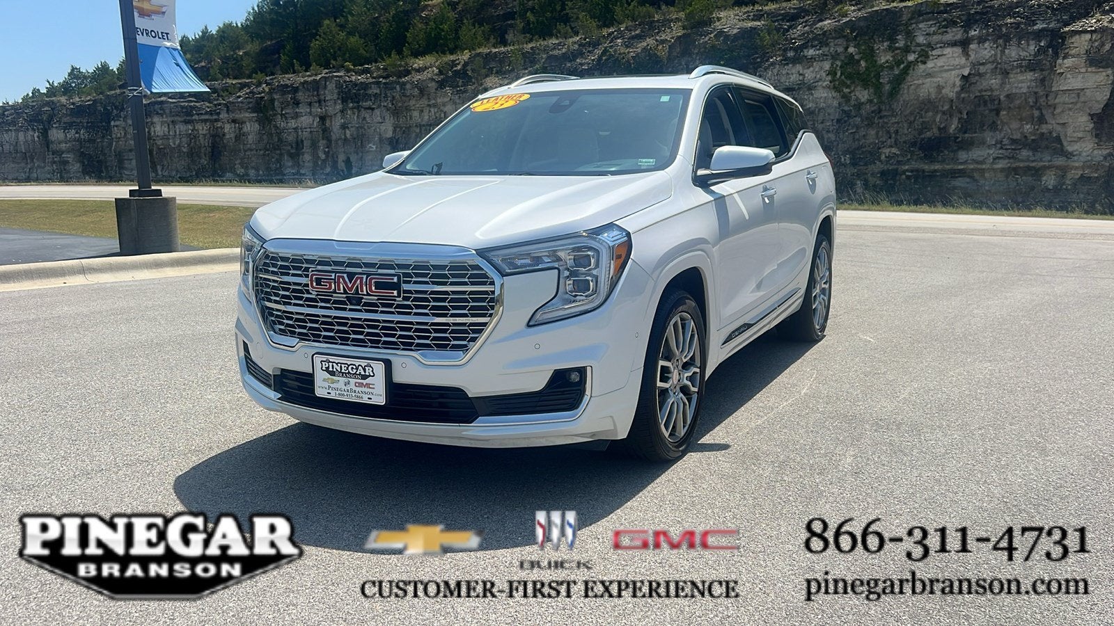 2023 GMC Terrain Denali