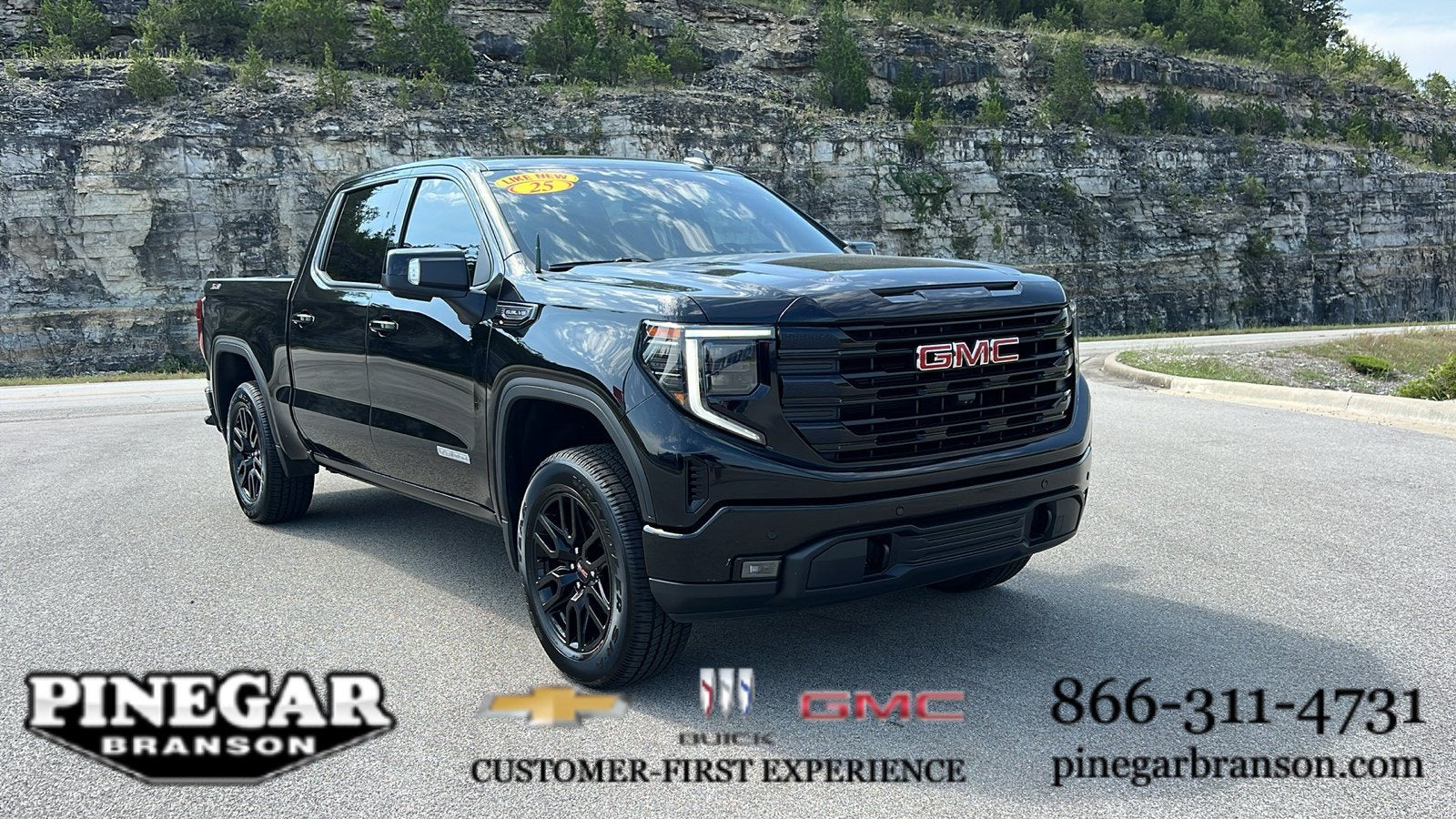 2025 GMC Sierra 1500 Elevation